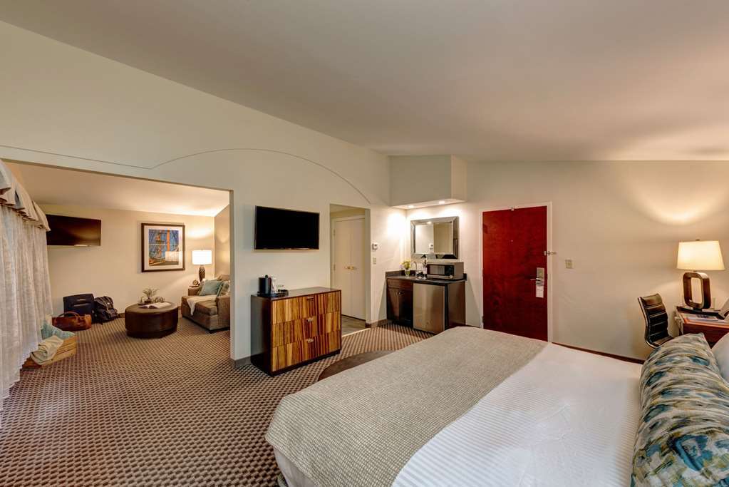 The Garrison Hotel & Suites Dover-Durham, Ascend Hotel Collection Room photo